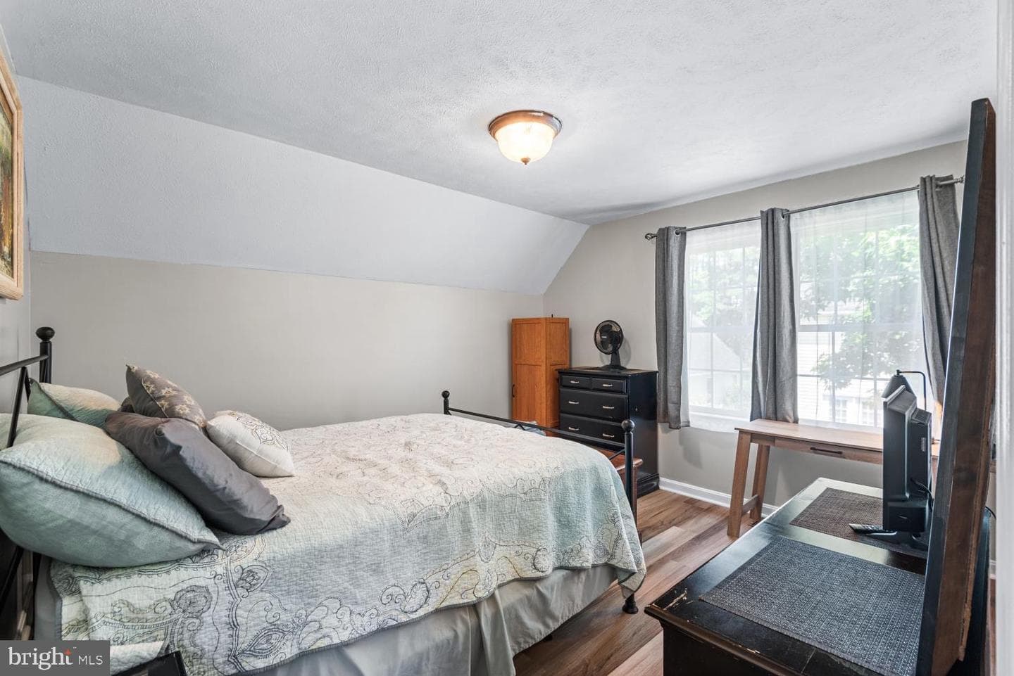 301 3rd Street photo 22