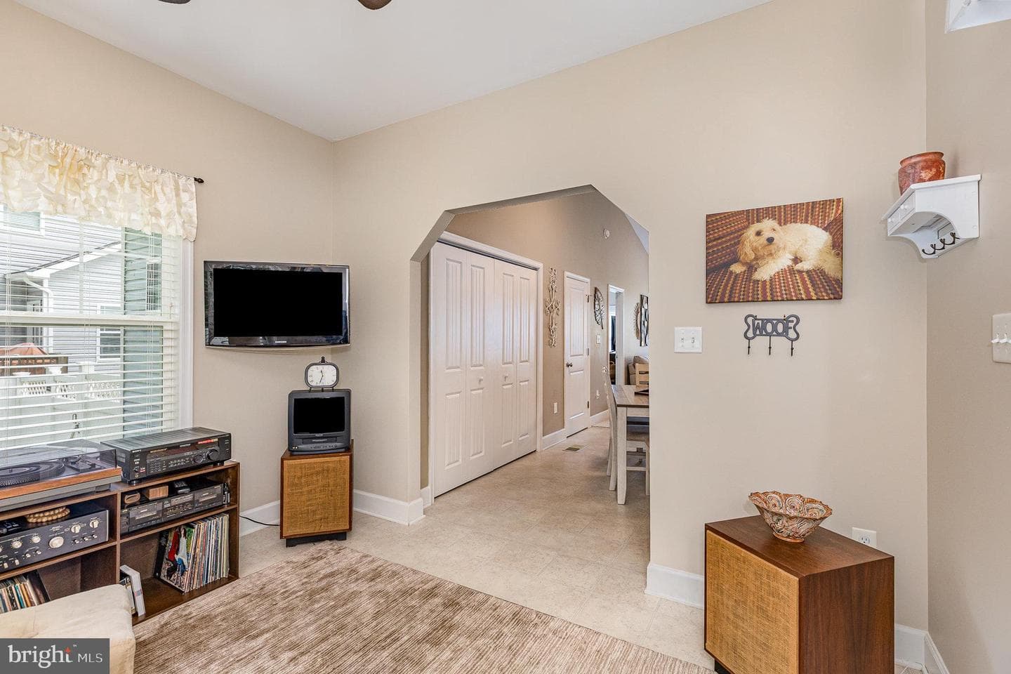 237 Nicholson Drive photo 9