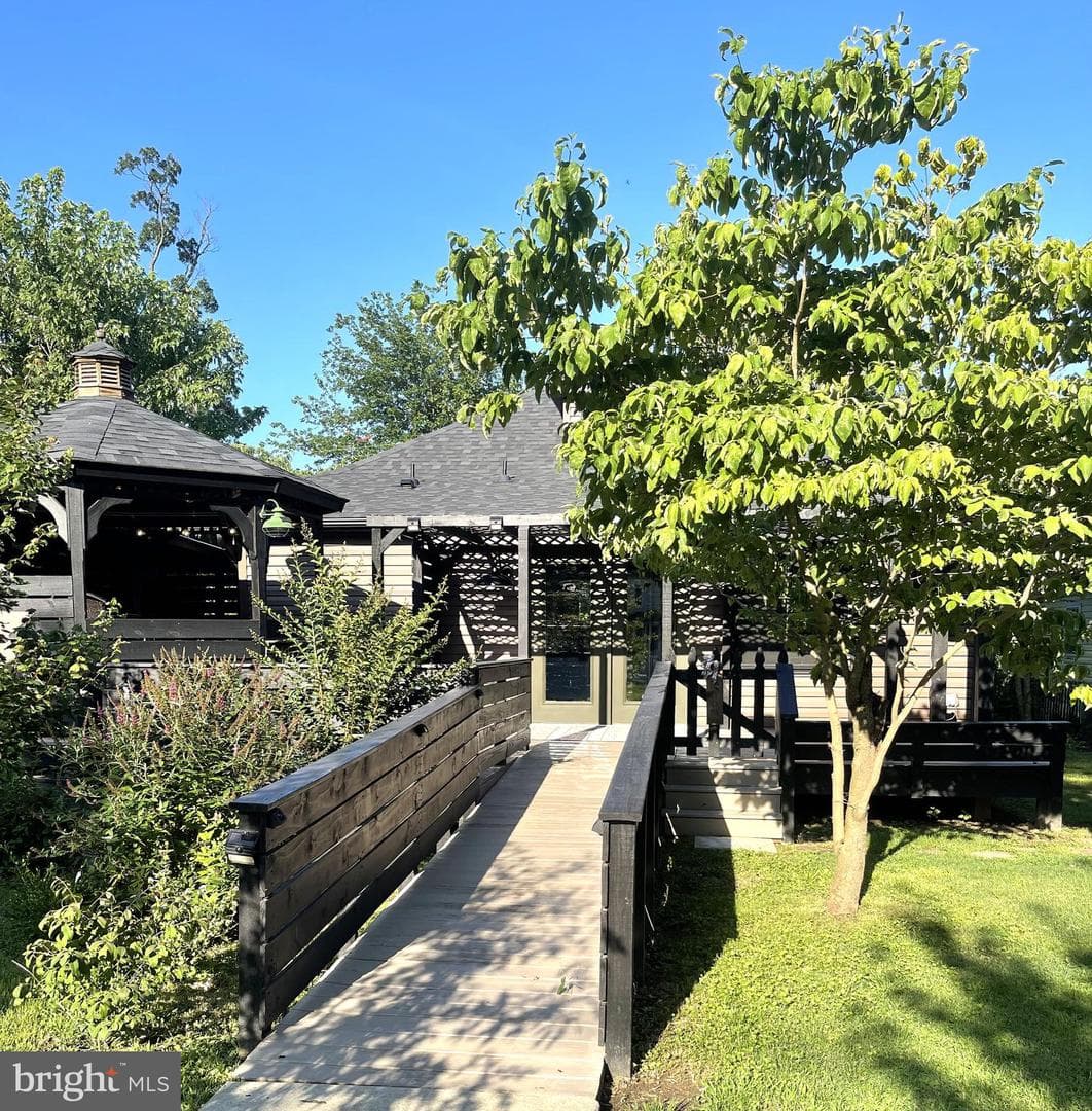 612 Washington Avenue photo 5