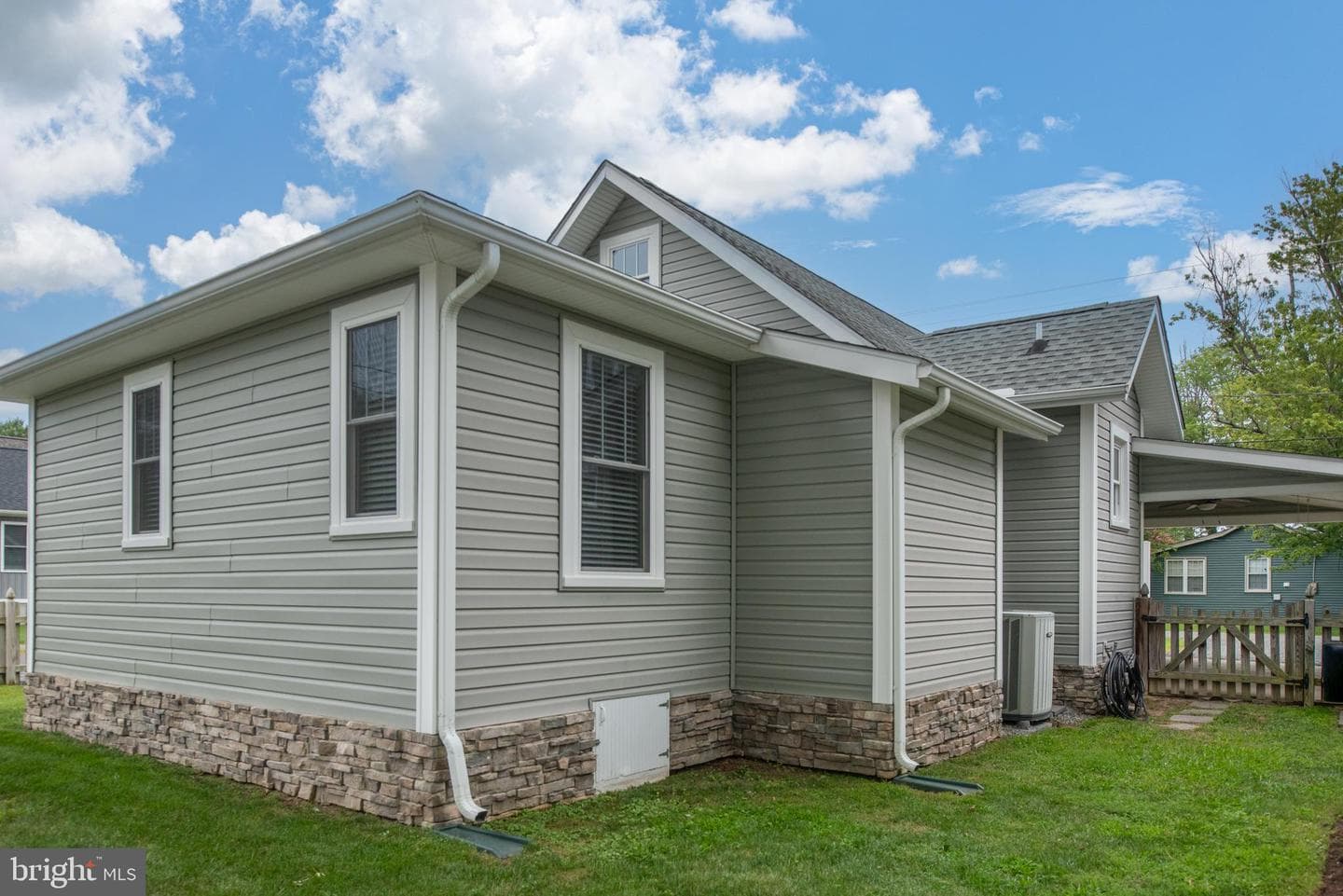 1001 Bancroft Avenue photo 17