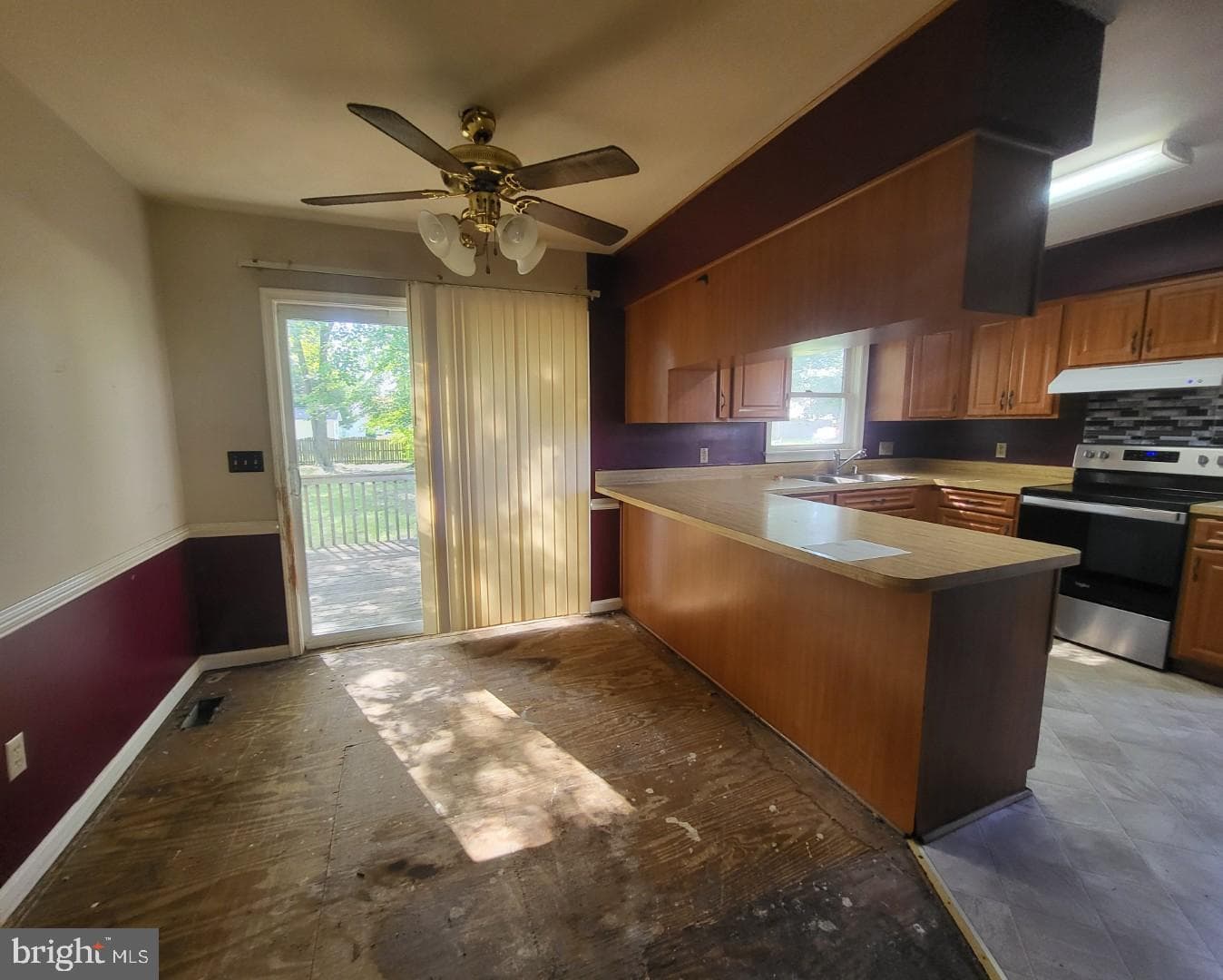 240 Cedar Avenue photo 13
