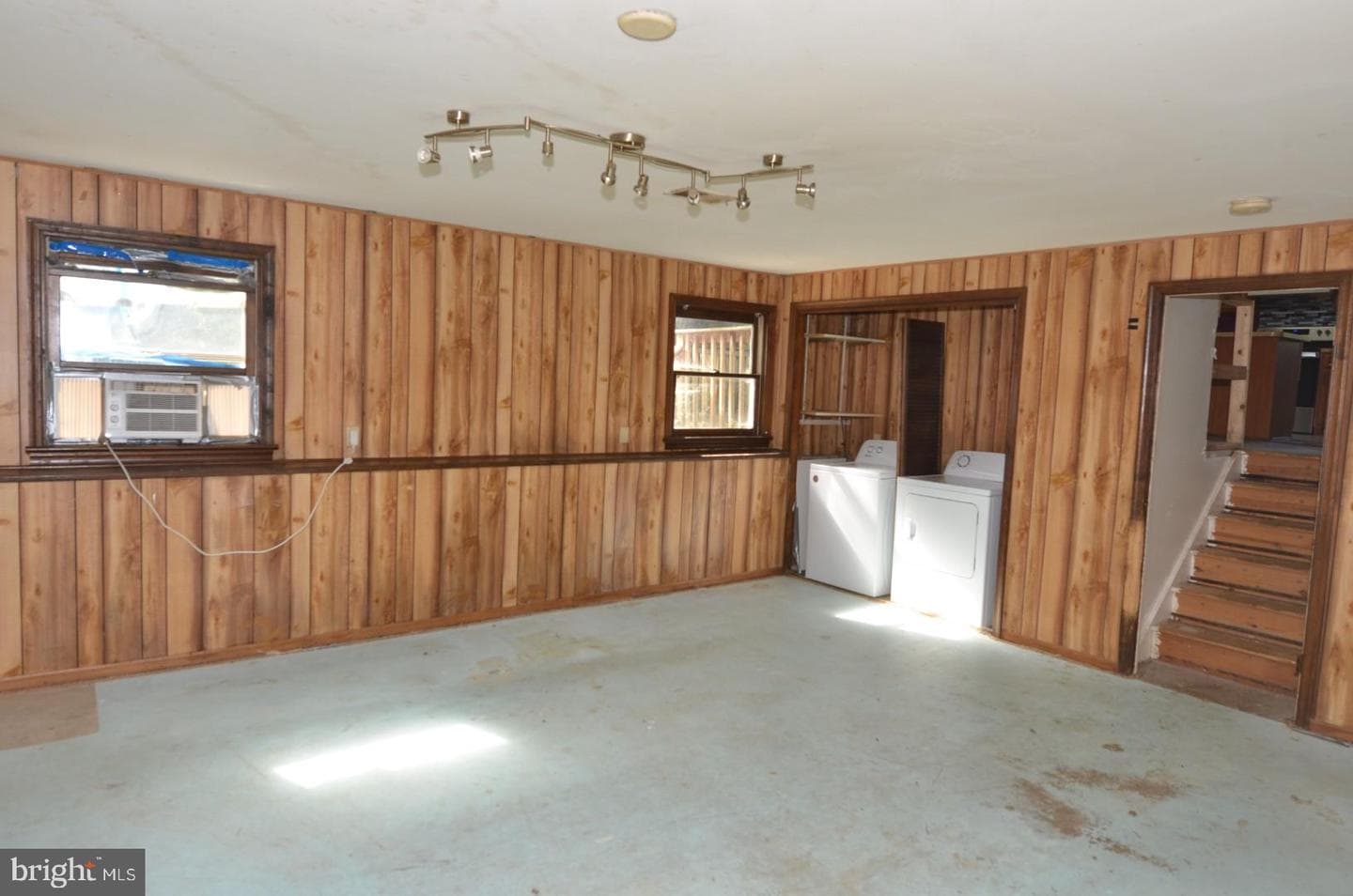 240 Cedar Avenue photo 20