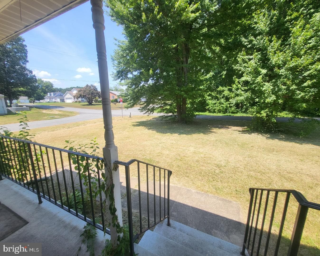 240 Cedar Avenue photo 3