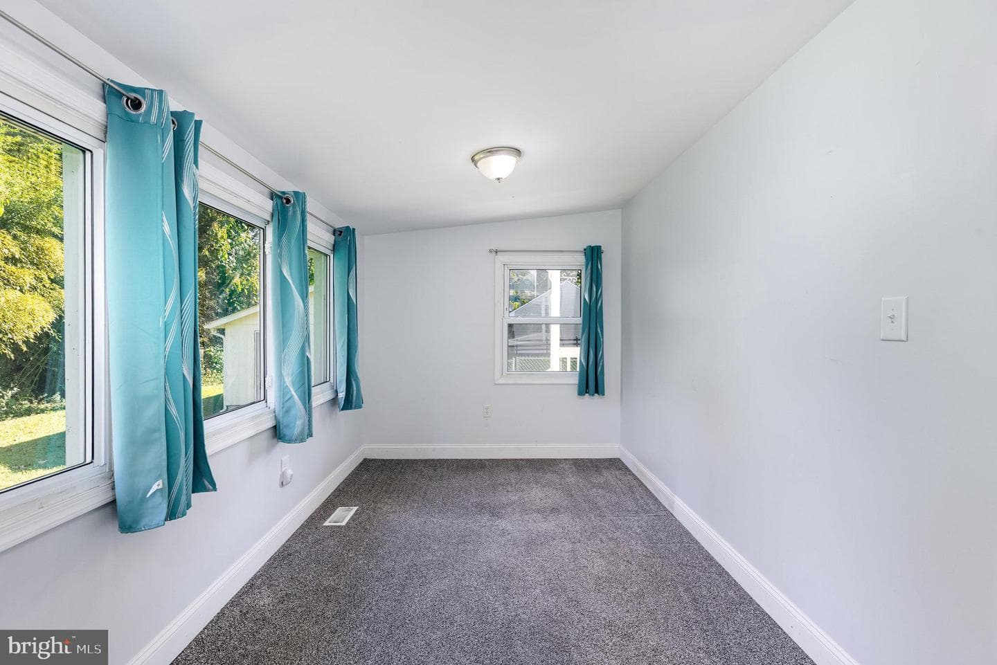221 Clearview Drive photo 17