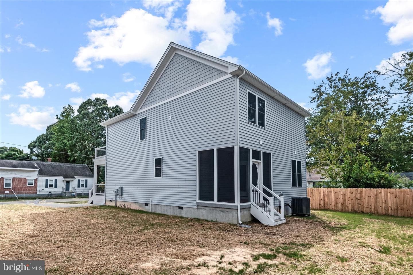 207 Lincoln photo 41