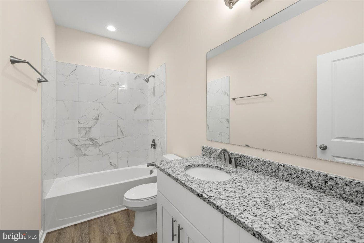 1419 S. Glebe Road photo 16