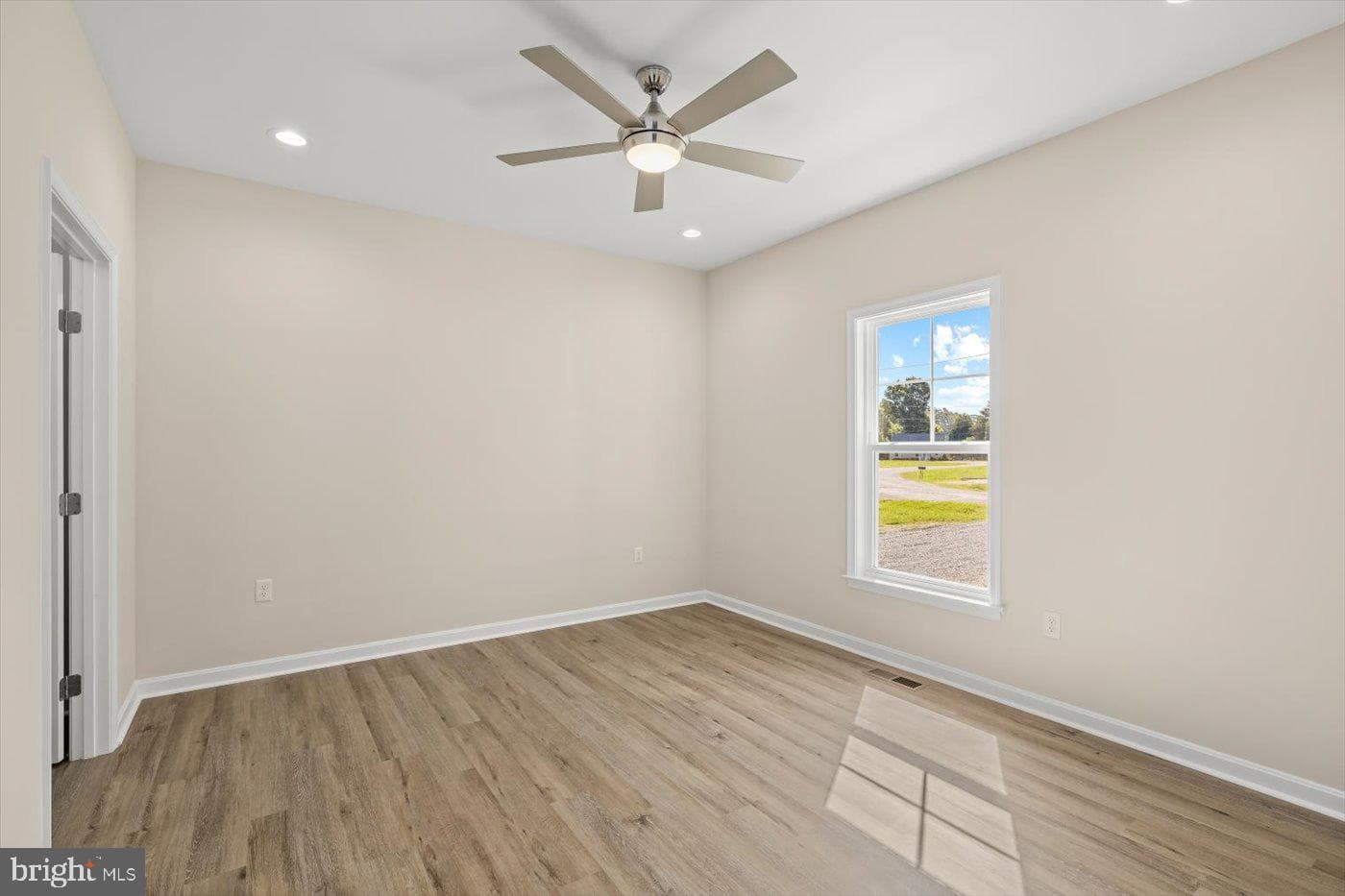 1419 S. Glebe Road photo 20