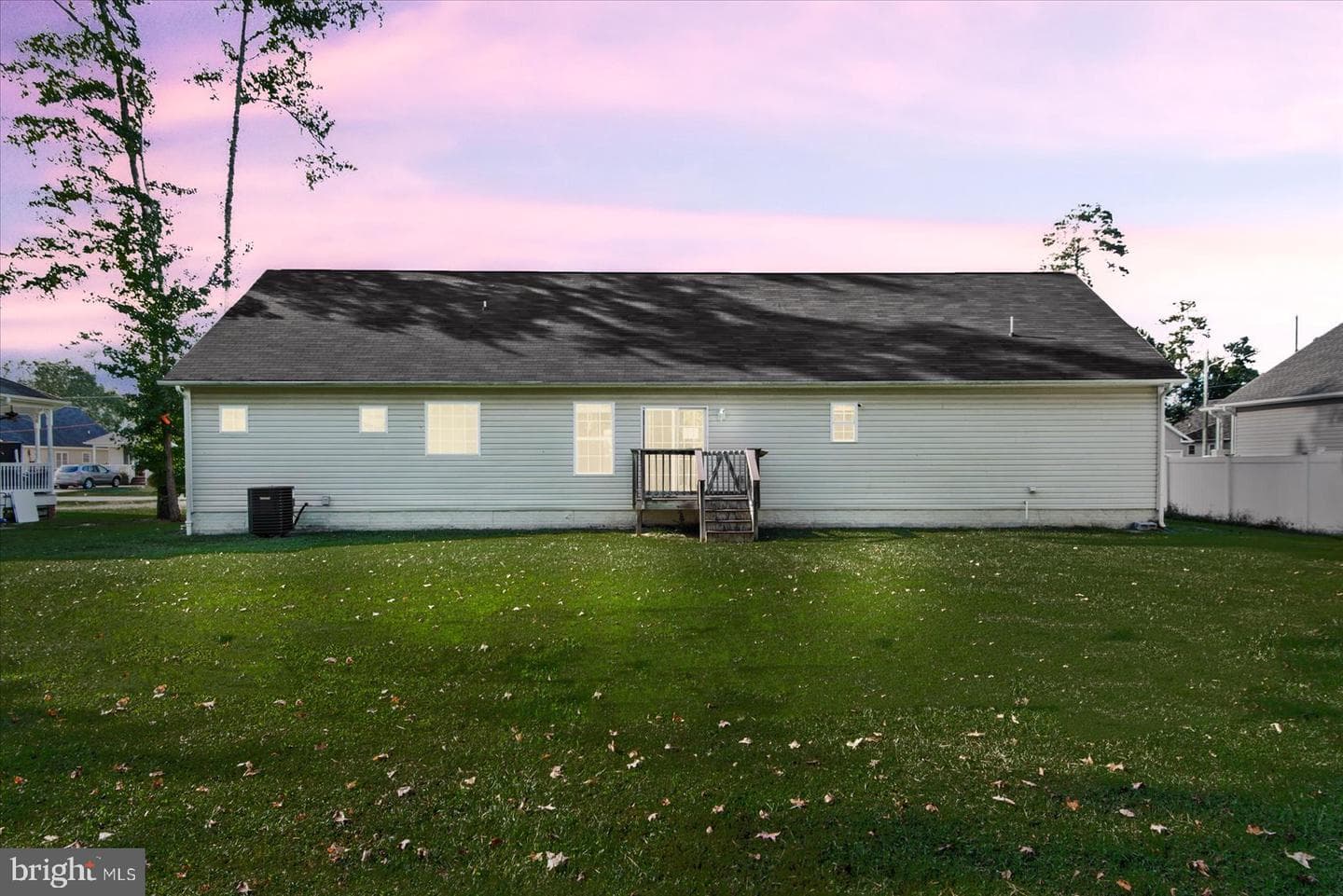 310 3rd Street photo 33