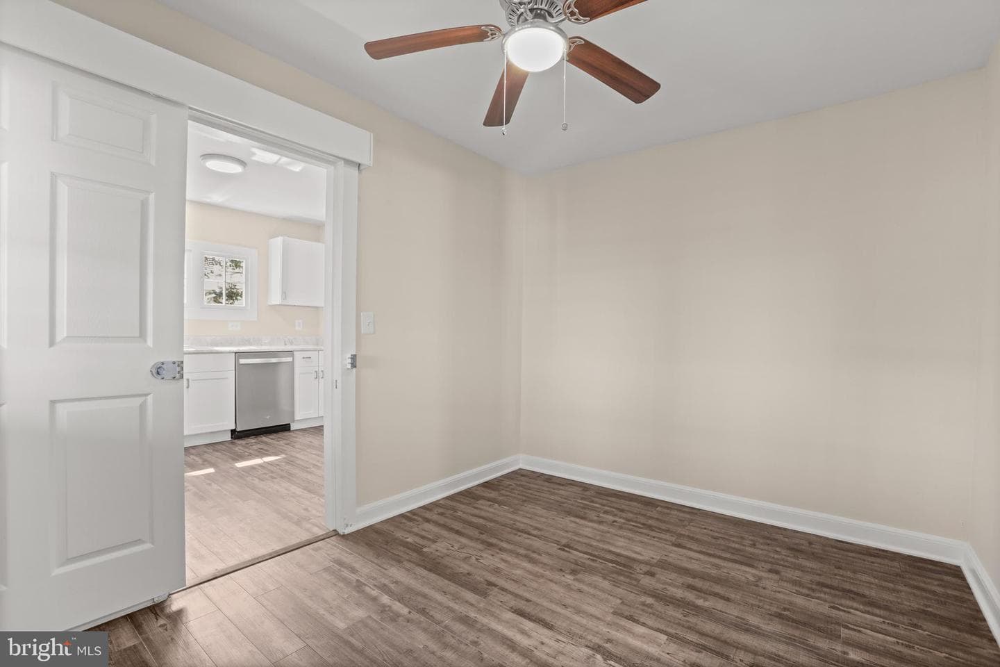 1212 Lossing Avenue photo 22