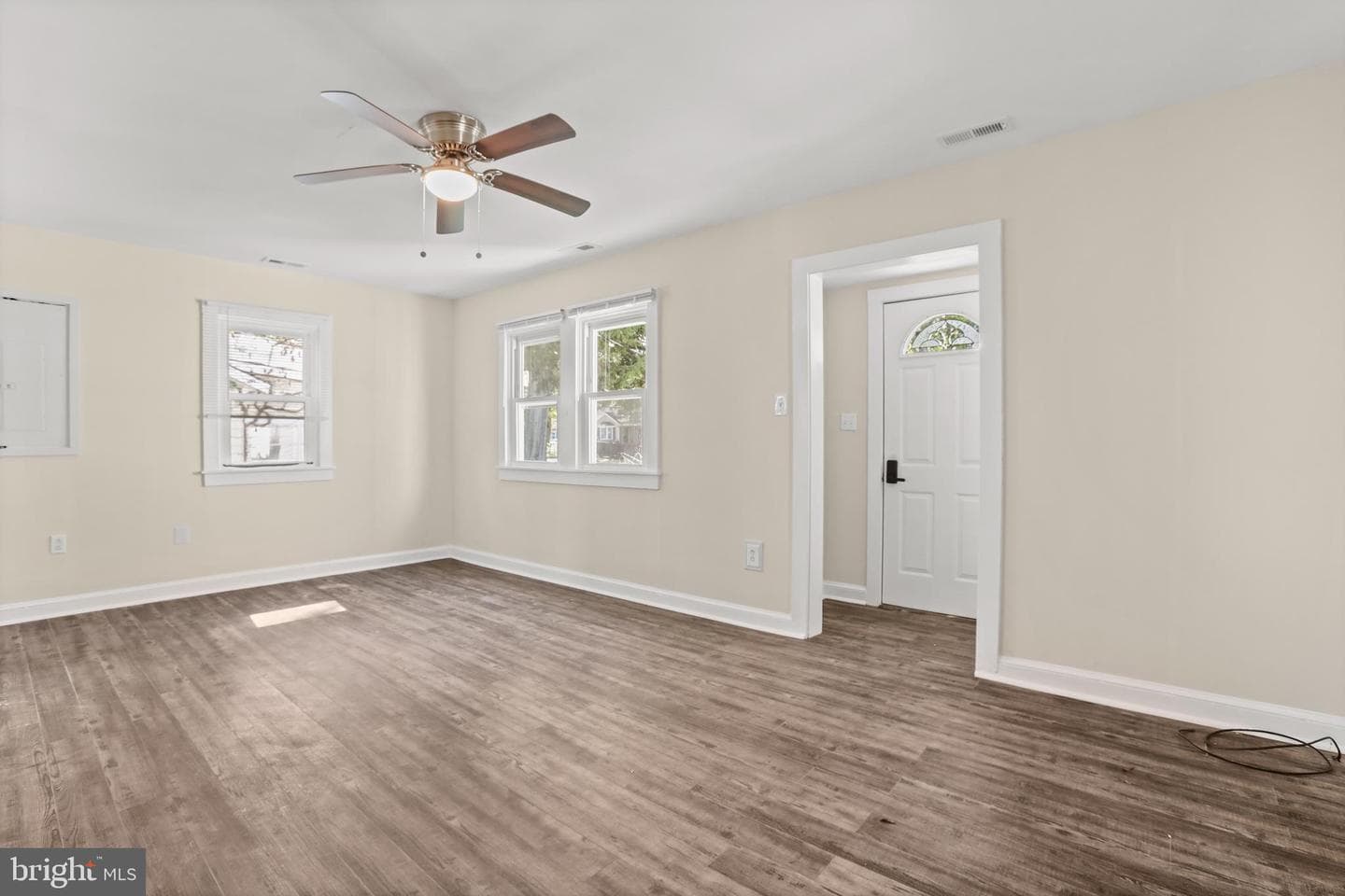 1212 Lossing Avenue photo 6