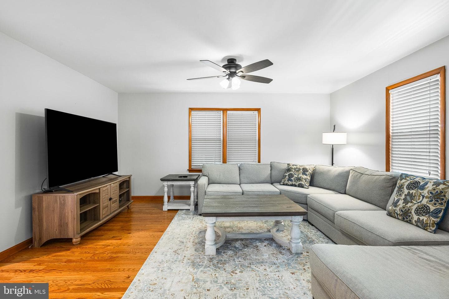 994 N Glebe Road photo 20
