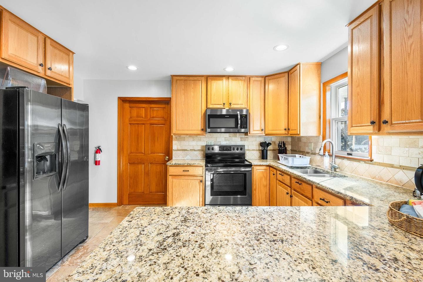 994 N Glebe Road photo 26
