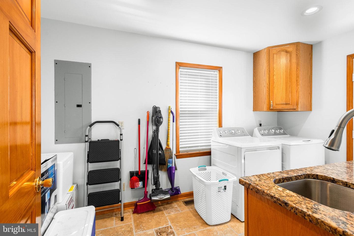 994 N Glebe Road photo 35