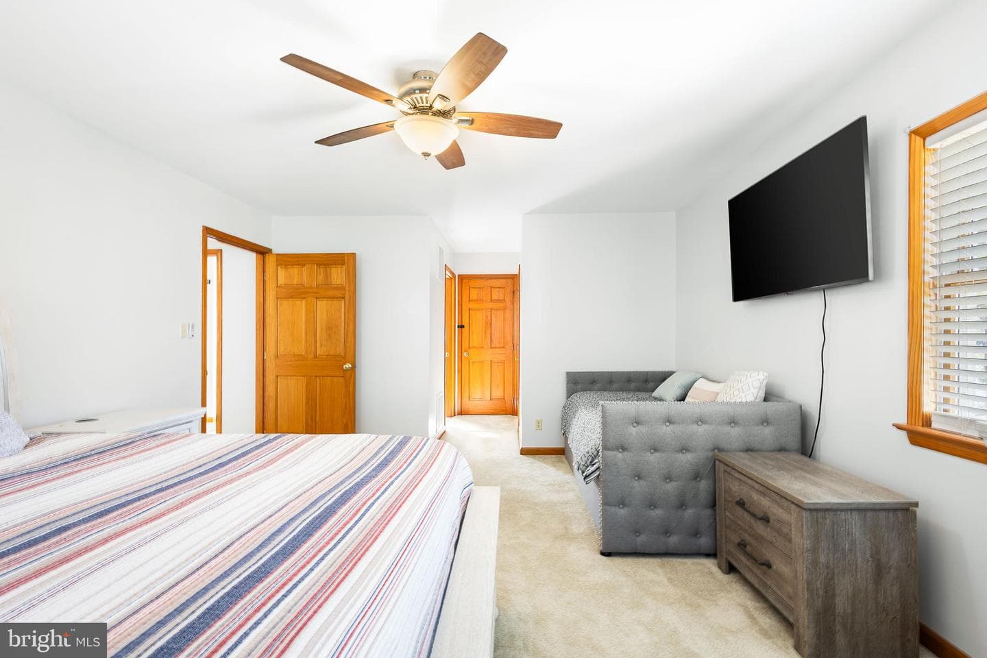 994 N Glebe Road photo 38