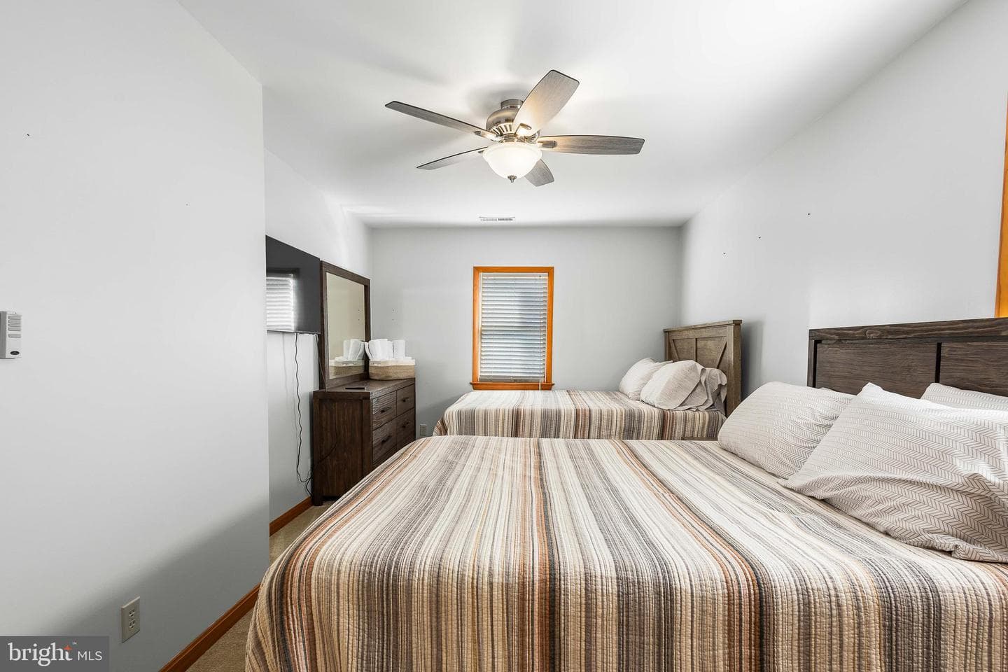 994 N Glebe Road photo 42