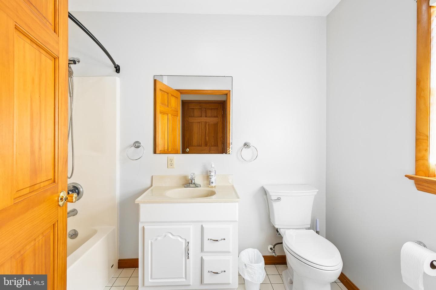 994 N Glebe Road photo 47