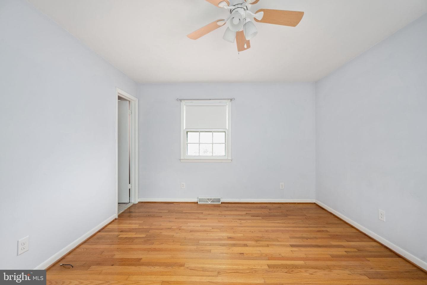 128 11th Street photo 43