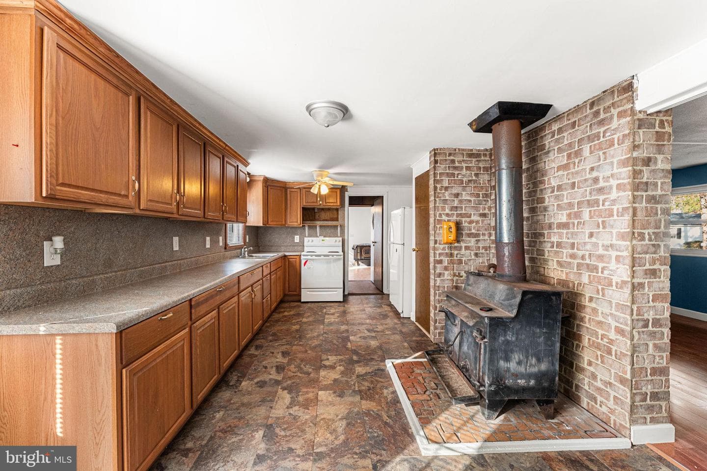 36 Washington Circle photo 23