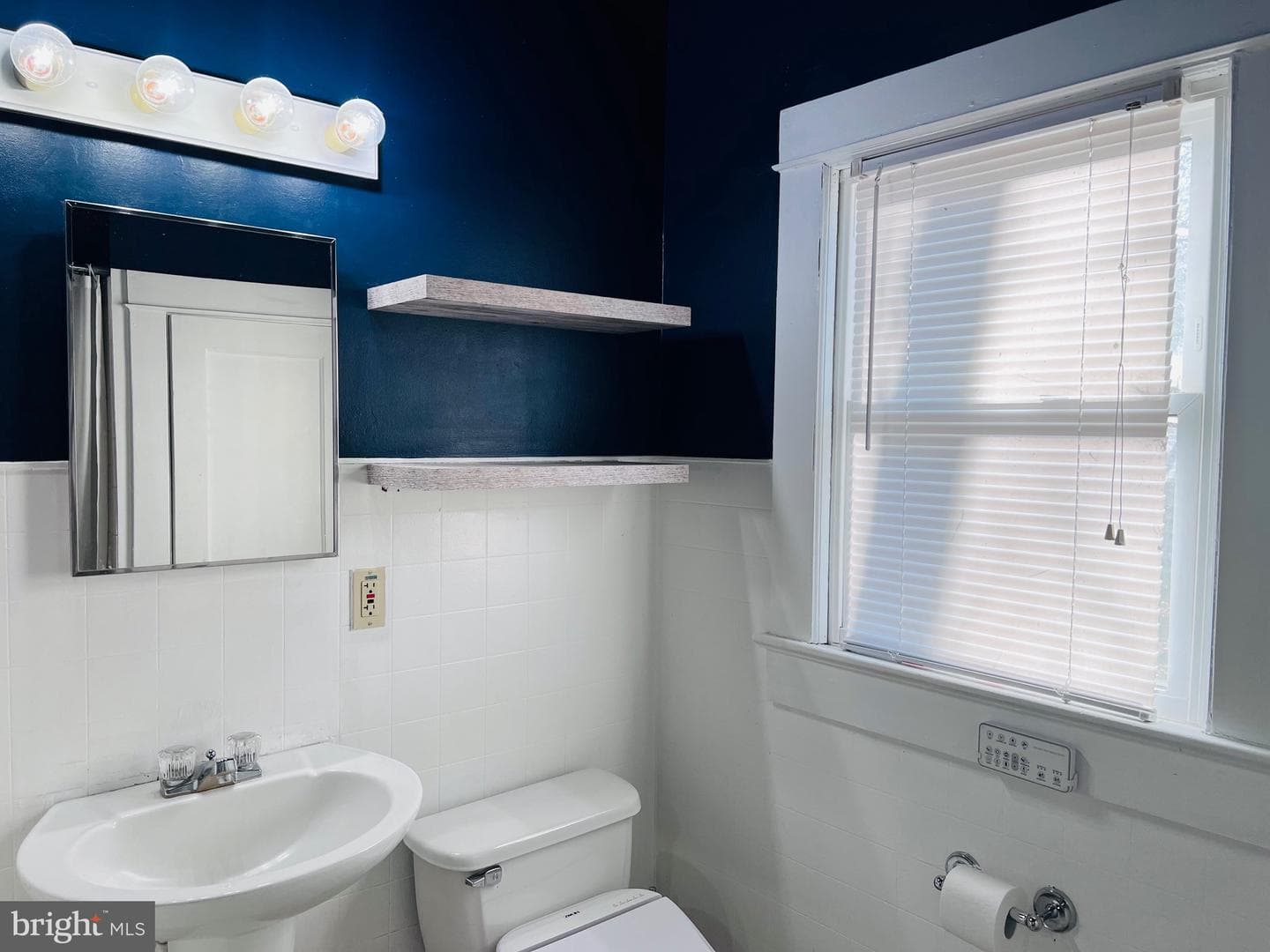 320 Cedar Avenue photo 17