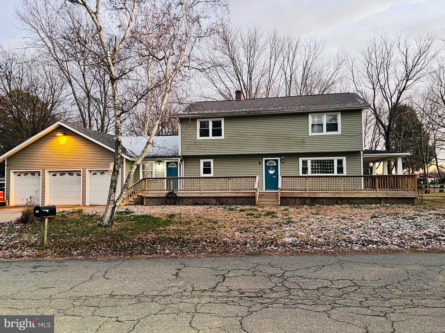 320 Cedar Avenue photo 2