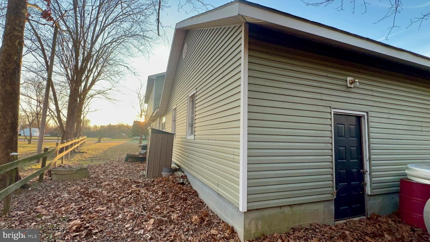 320 Cedar Avenue photo 45