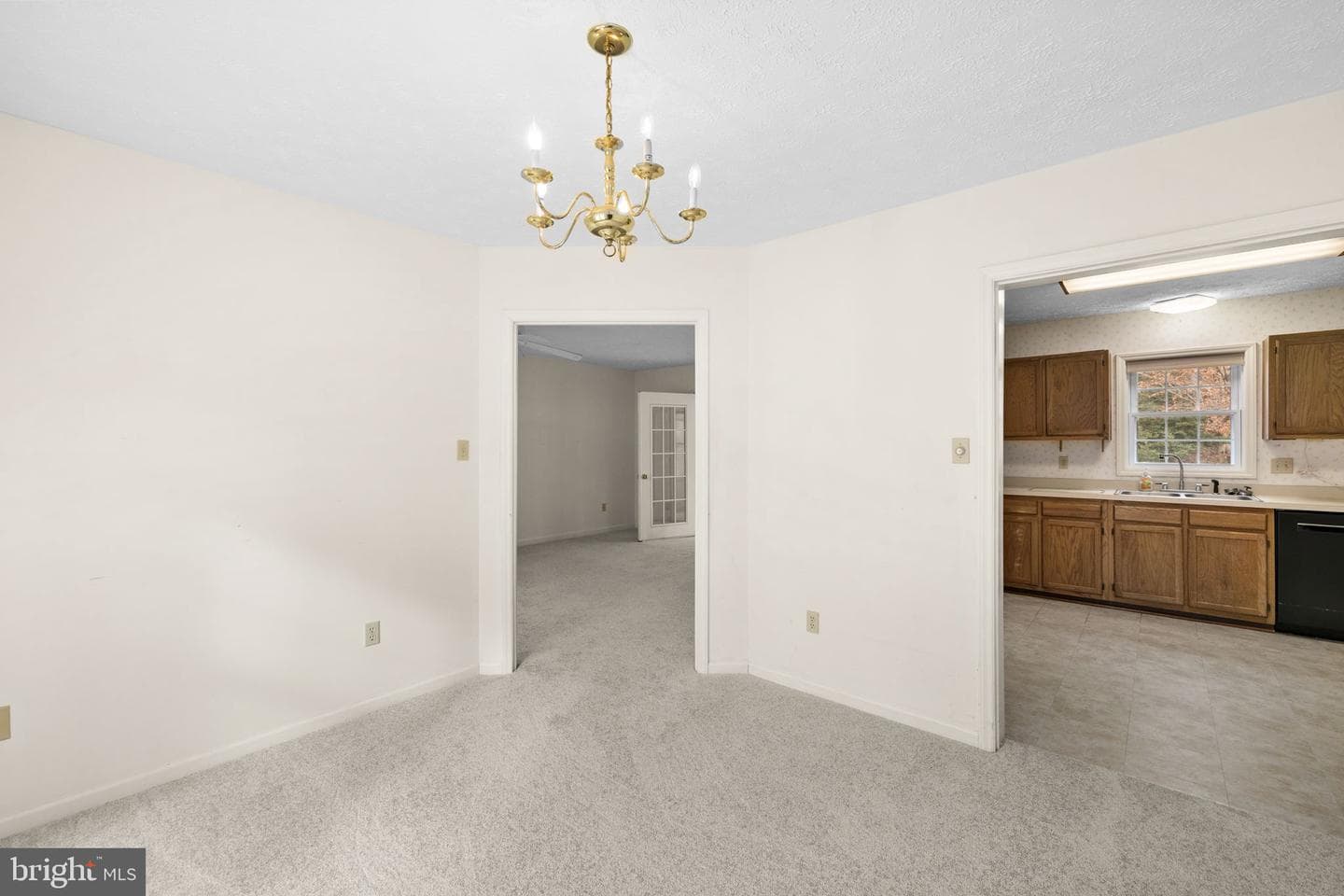 49 Grove Drive photo 14