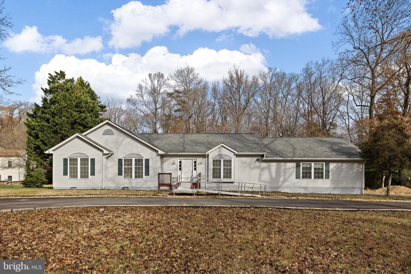 49 Grove Drive photo 23
