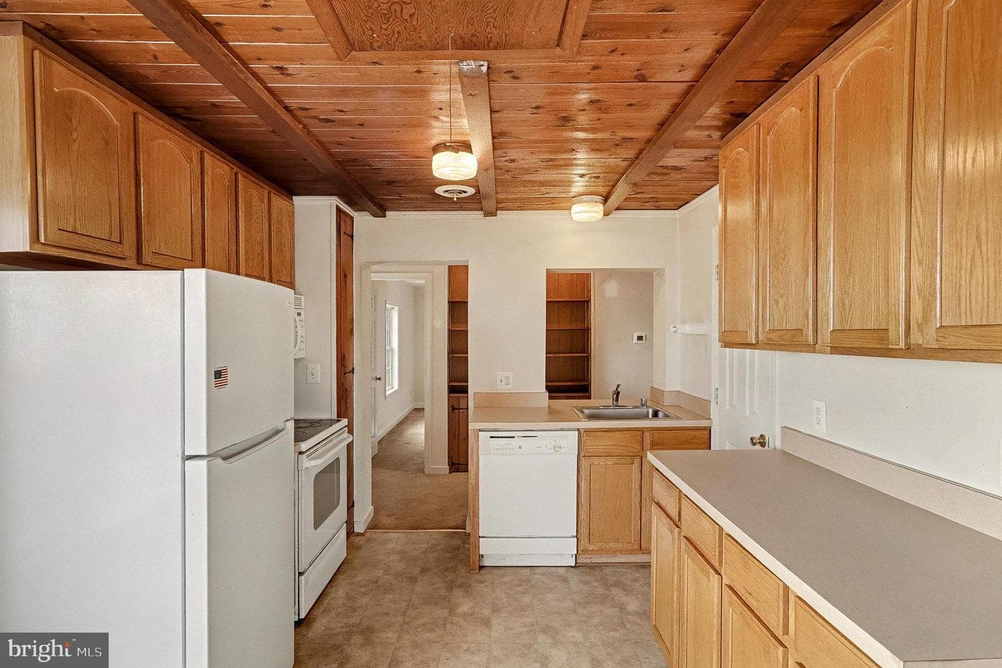 1117 Irving Avenue photo 14
