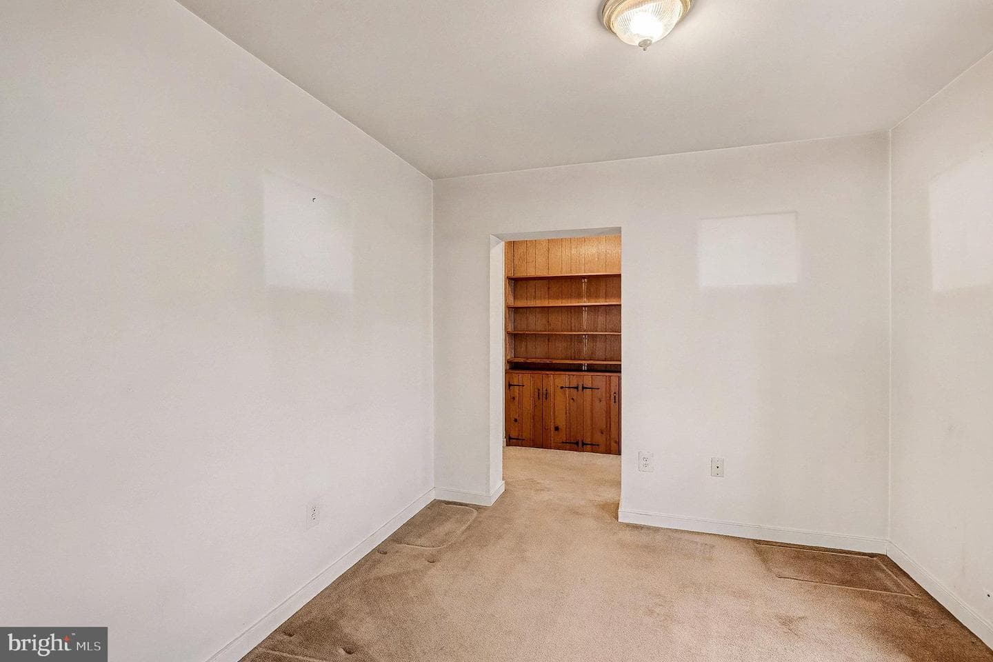 1117 Irving Avenue photo 23