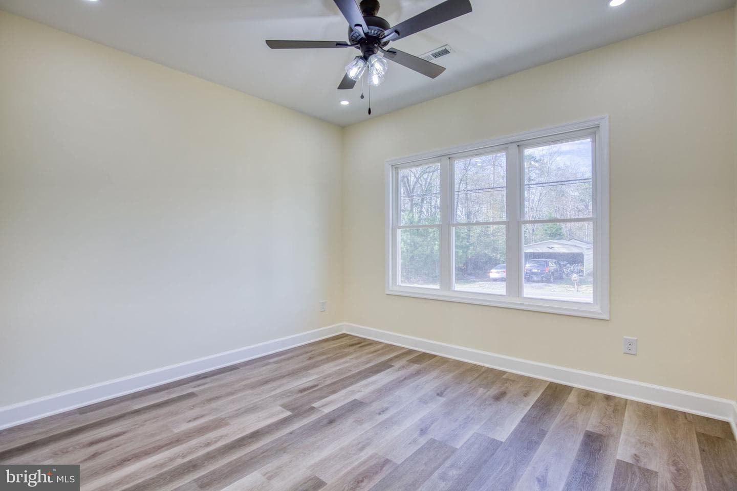 49 Poplar Lane photo 28