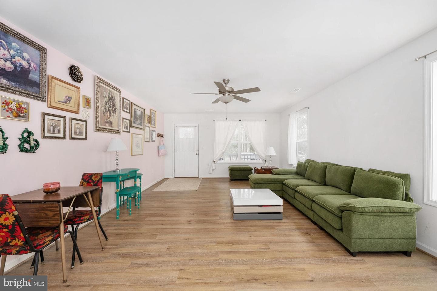 218 Shorewood Drive photo 4
