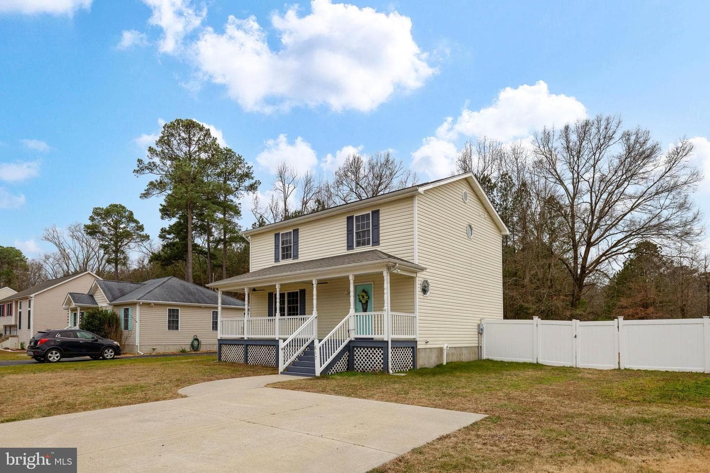 617 Wakefield Drive photo 3