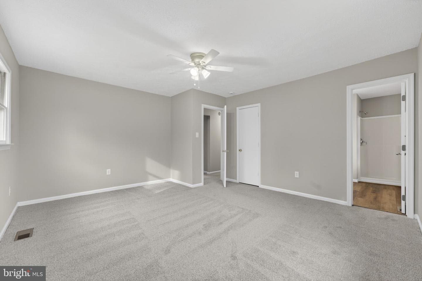 186 East Potomac Drive photo 36