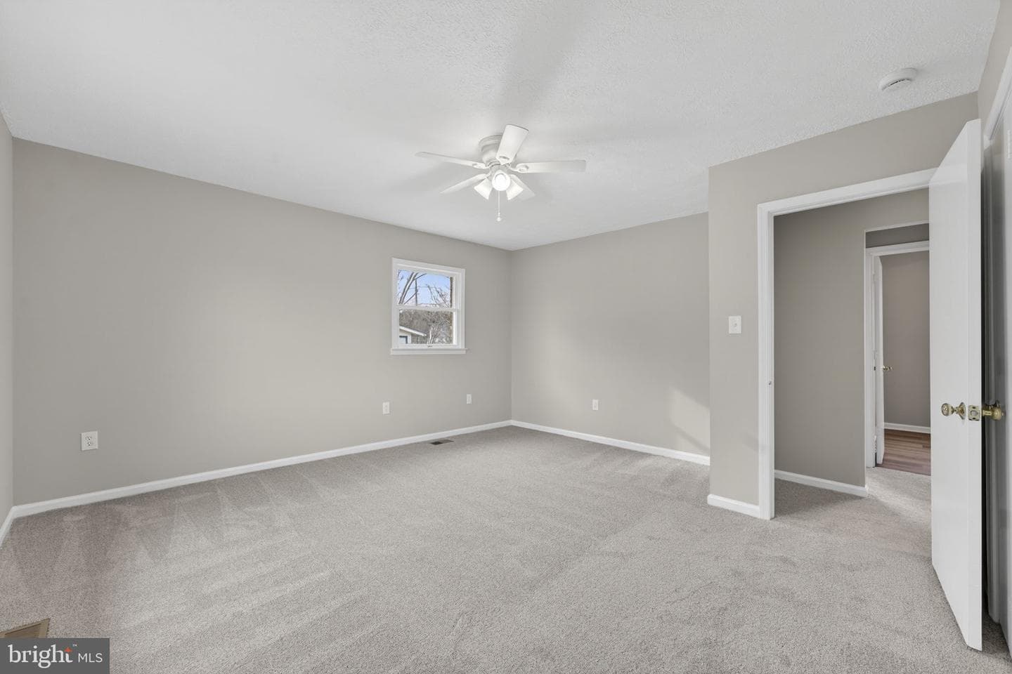 186 East Potomac Drive photo 38