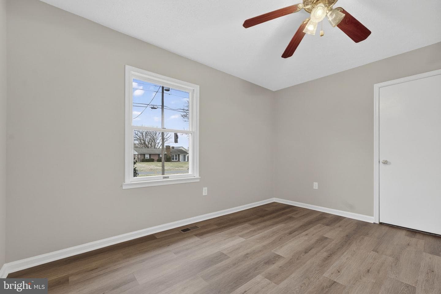 186 East Potomac Drive photo 42