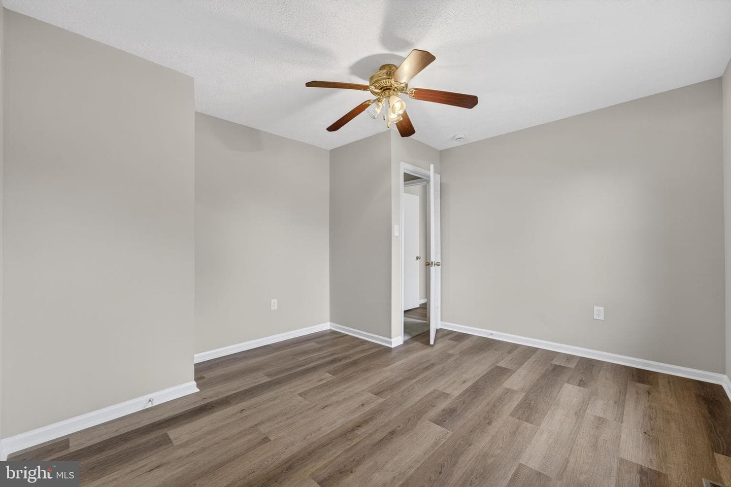 186 East Potomac Drive photo 44