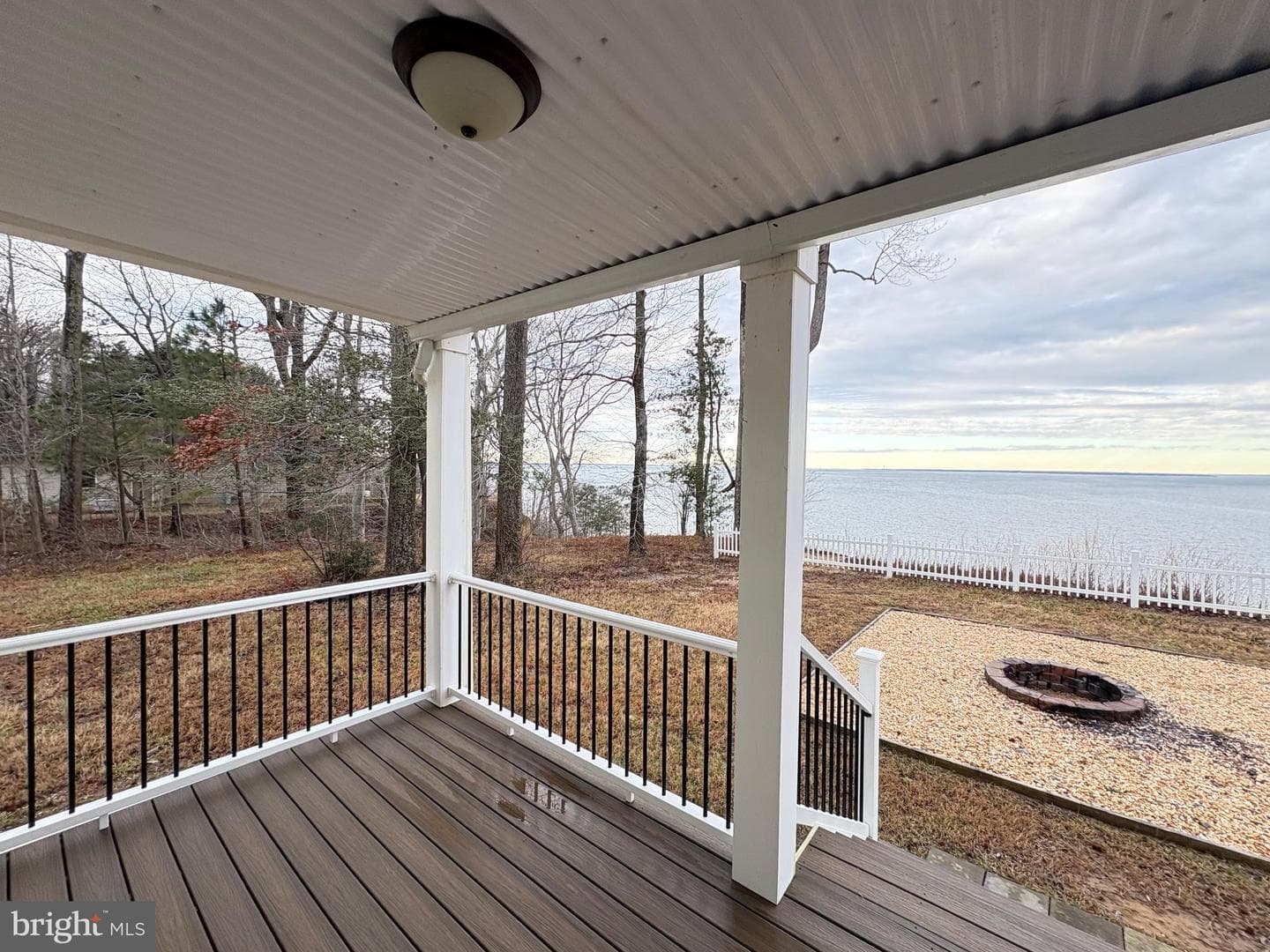 1077 N Independence Drive photo 9