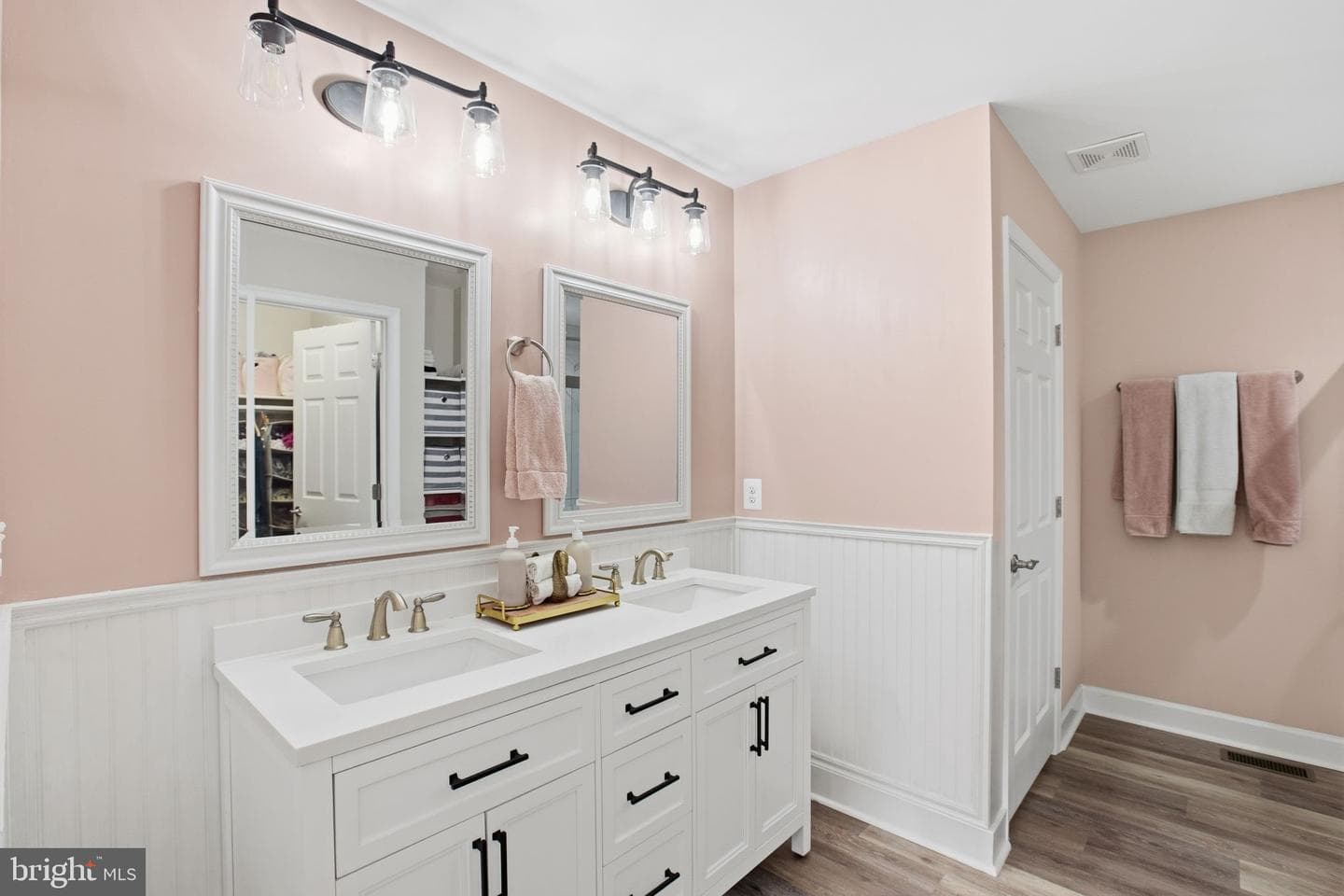 798 S Glebe photo 15