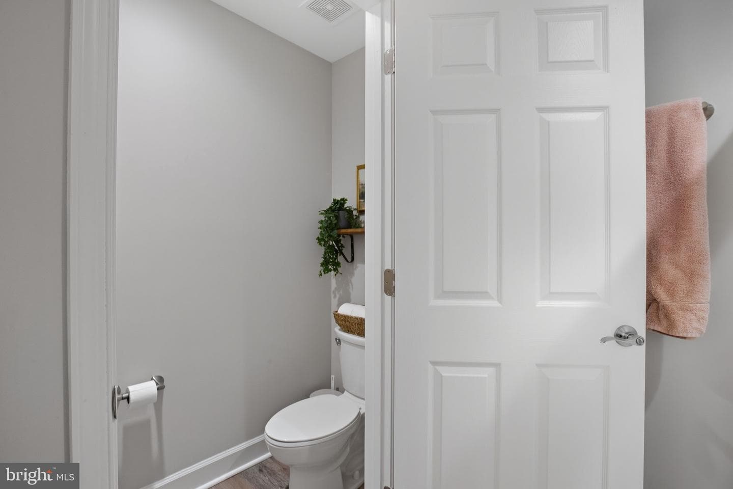 798 S Glebe photo 17