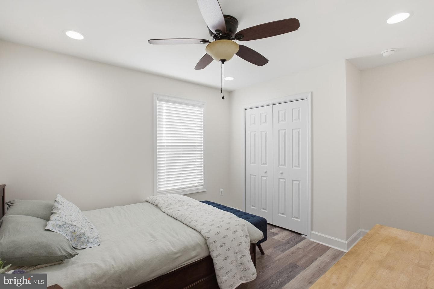 798 S Glebe photo 22