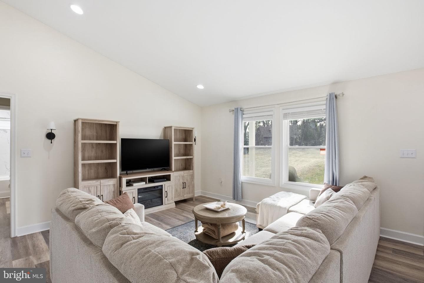 798 S Glebe photo 7