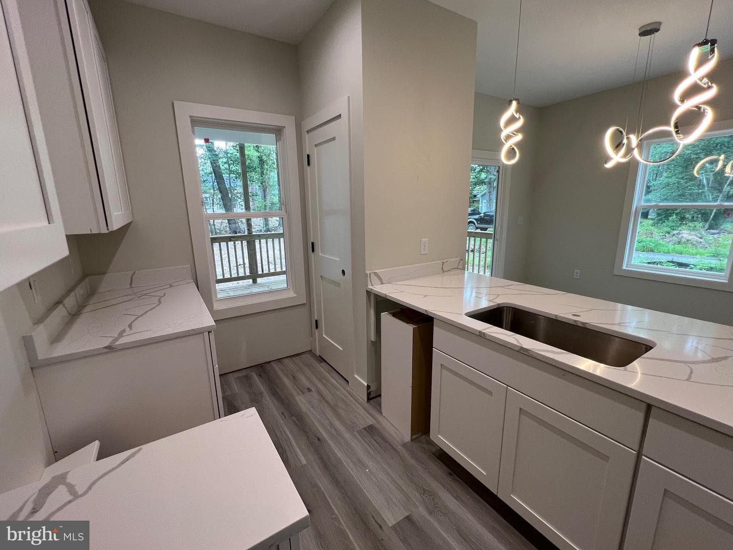 175 Rose Way photo 14