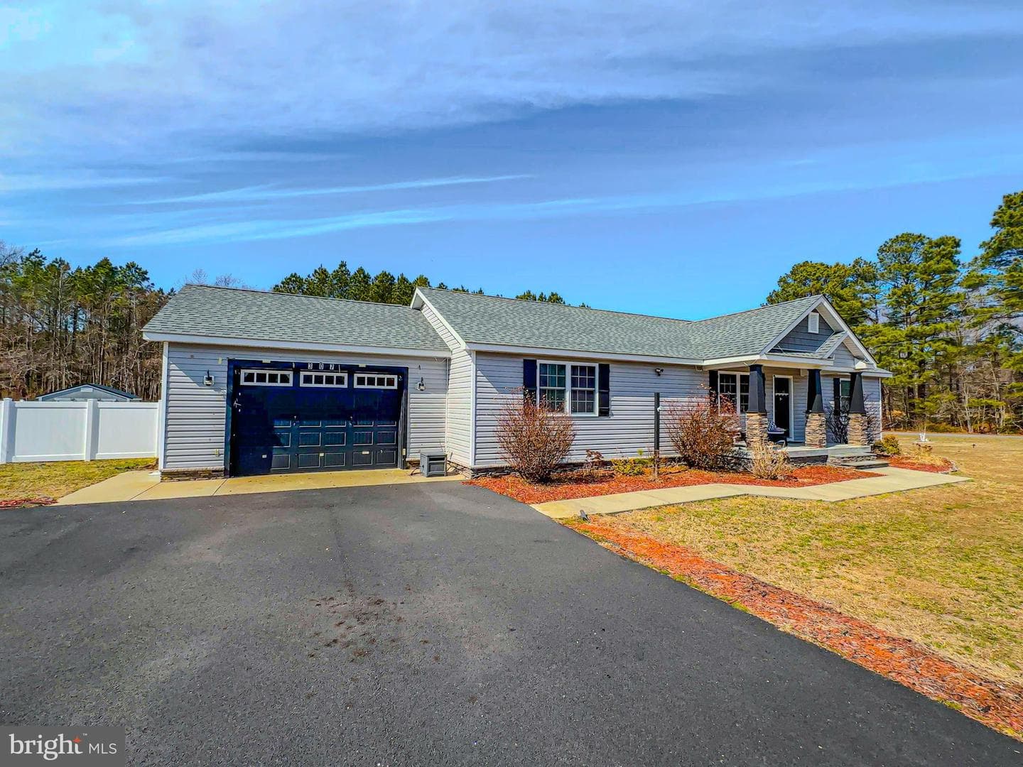 307 Beacon Court photo 2
