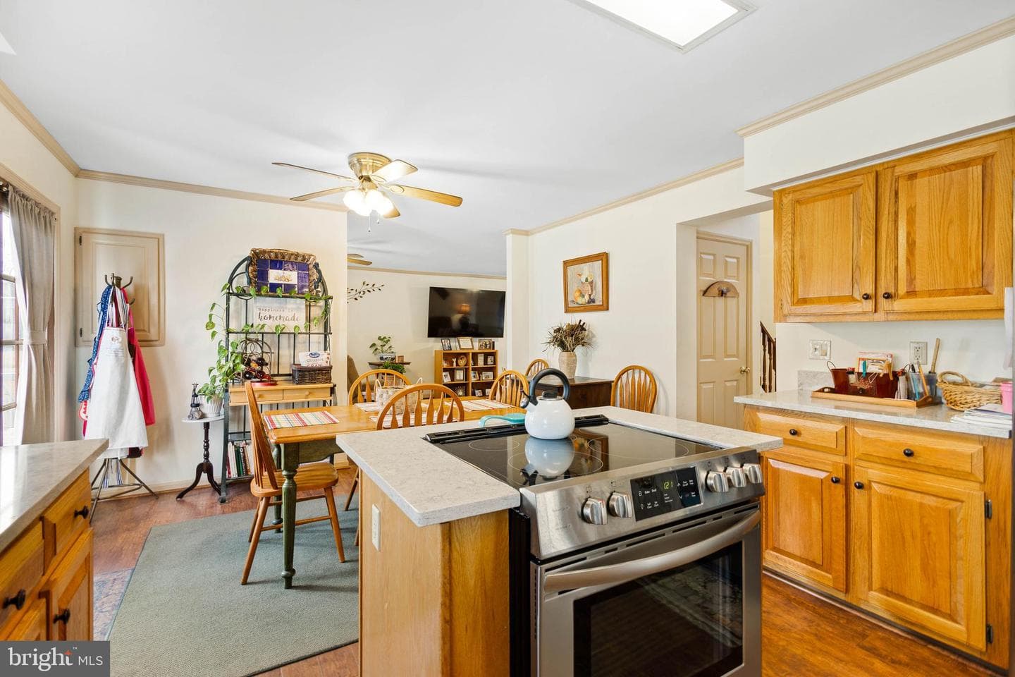 144 Essex photo 49