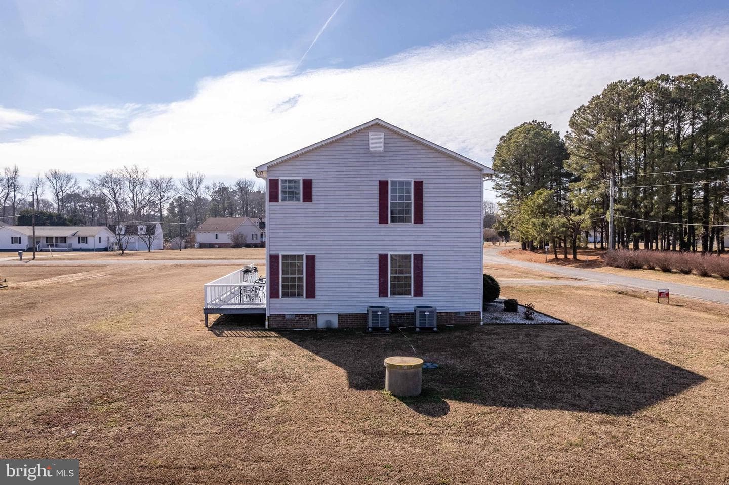 144 Essex photo 6