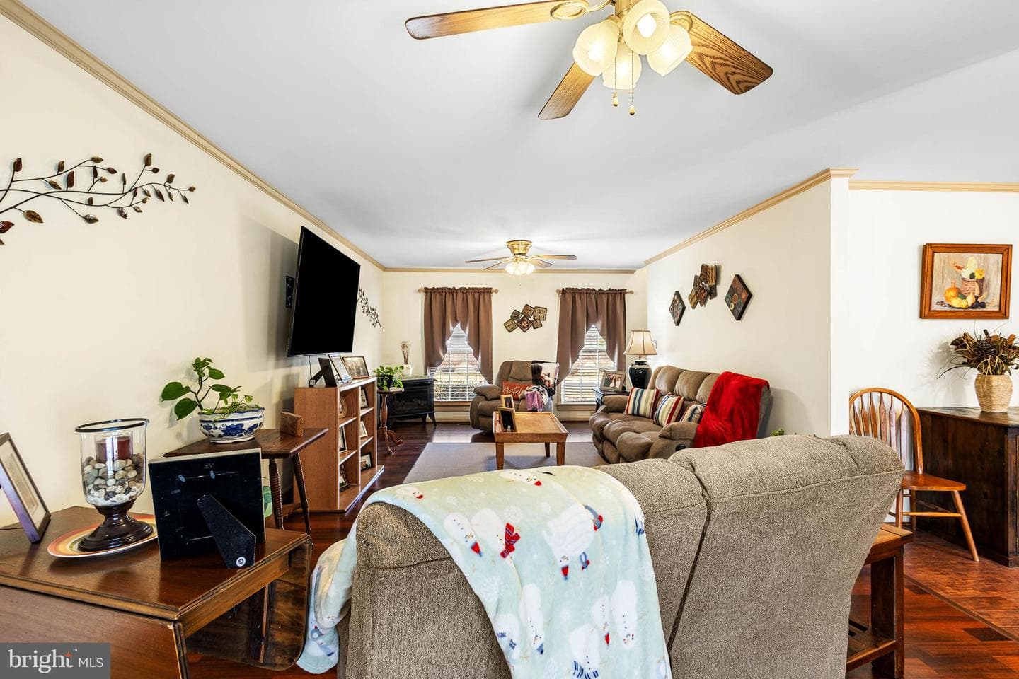 144 Essex photo 60