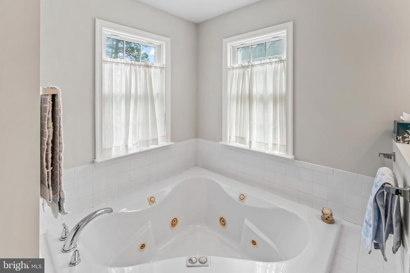 1226 Bancroft Avenue photo 24