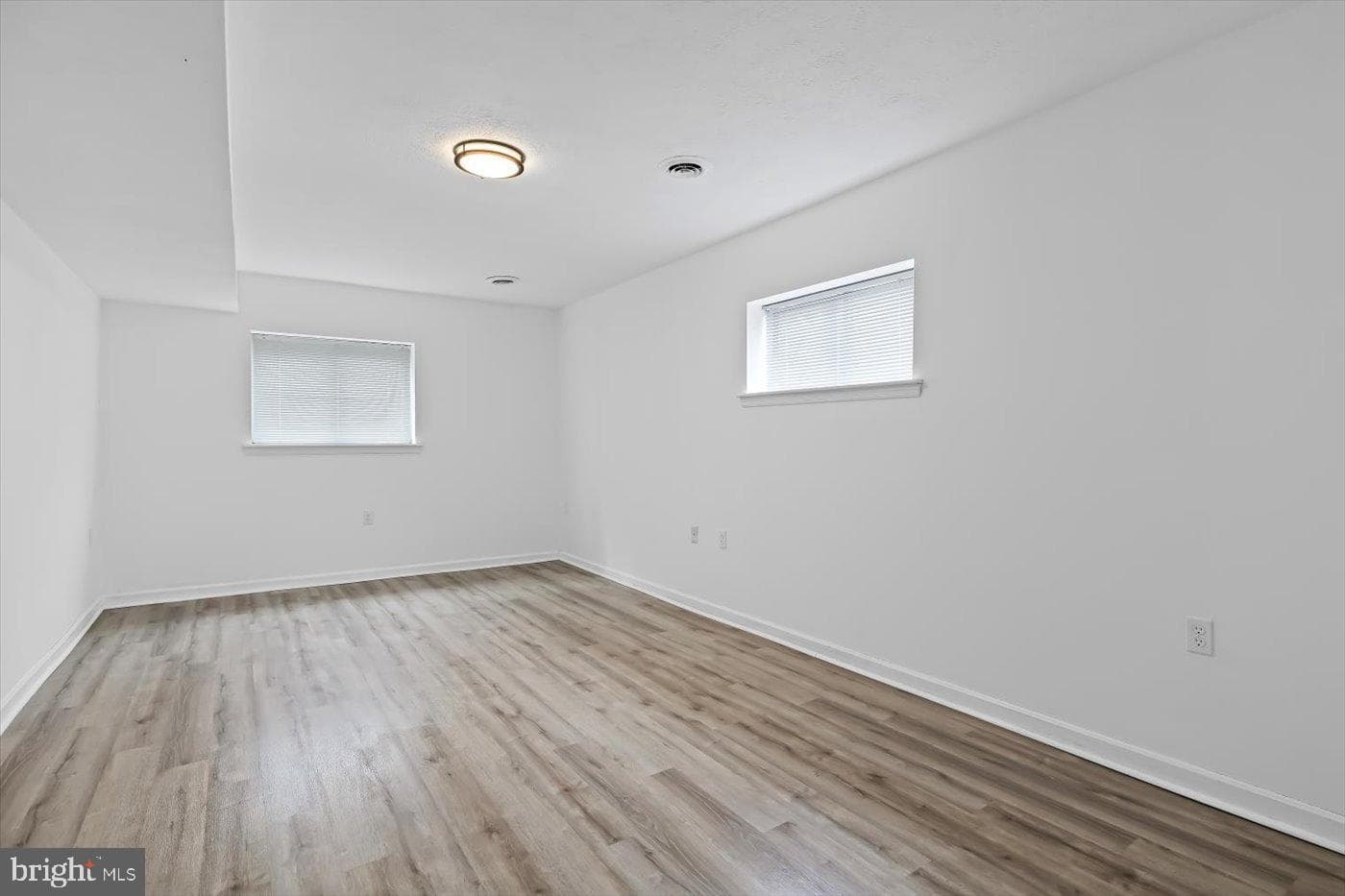 198 Canoe Place photo 22