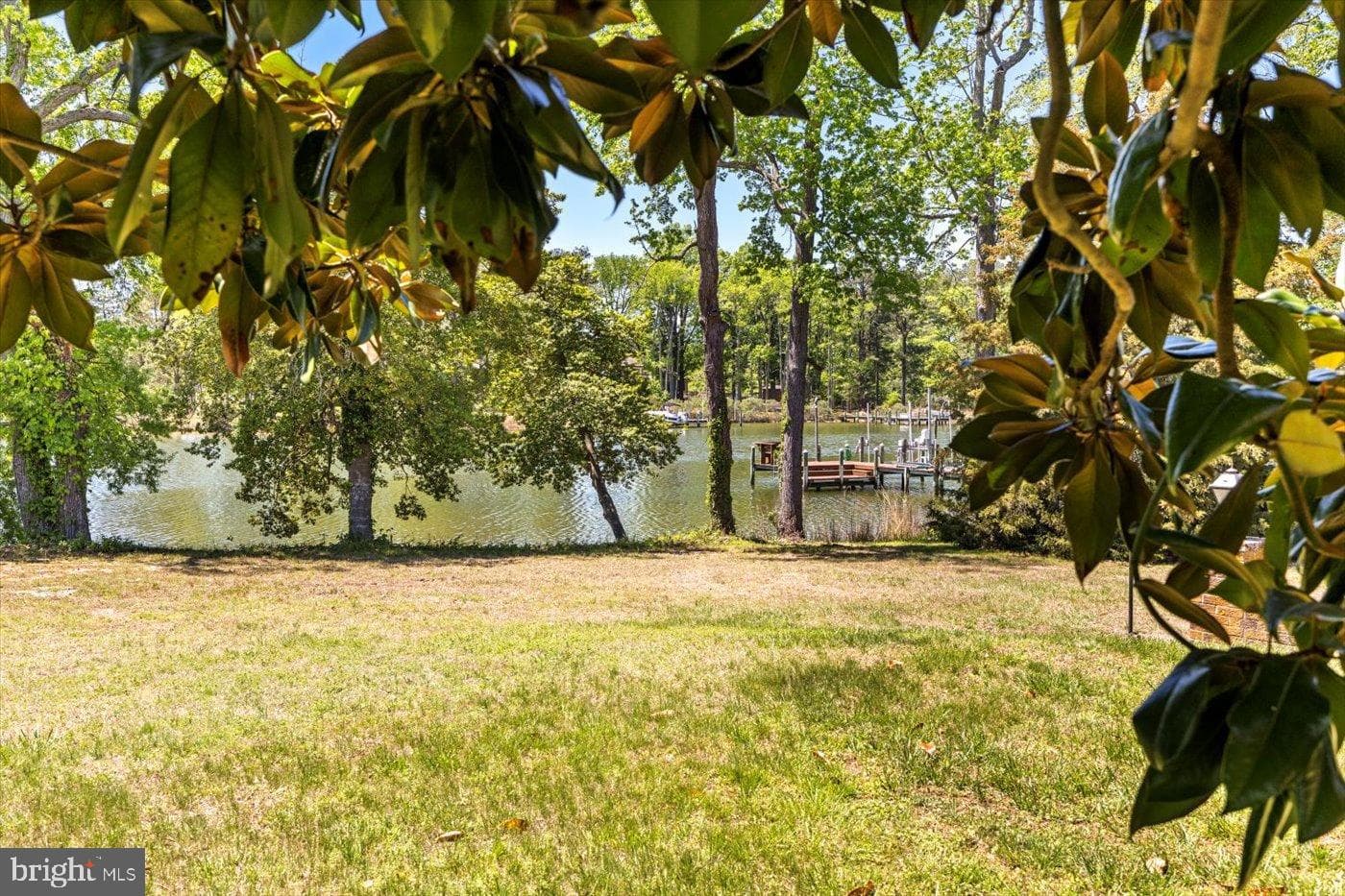 198 Canoe Place photo 3