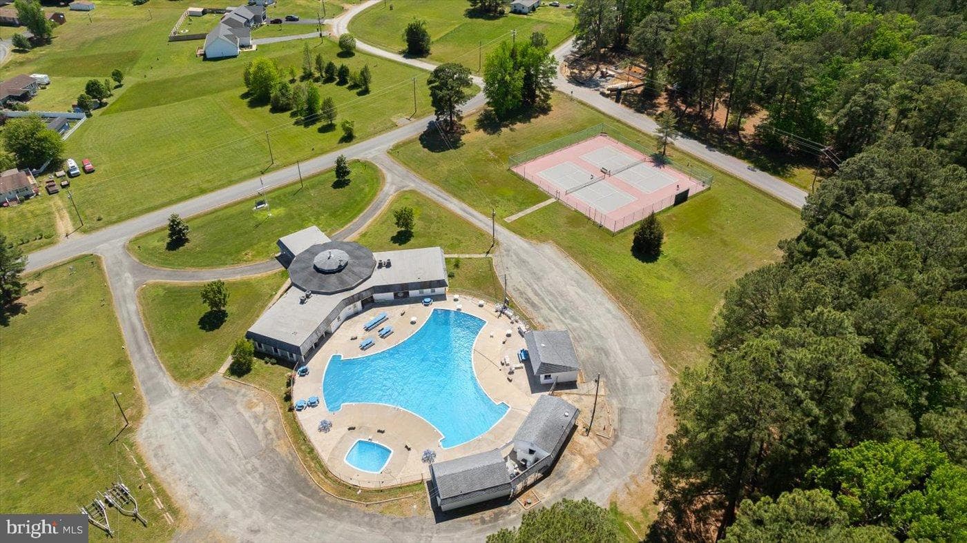 198 Canoe Place photo 34